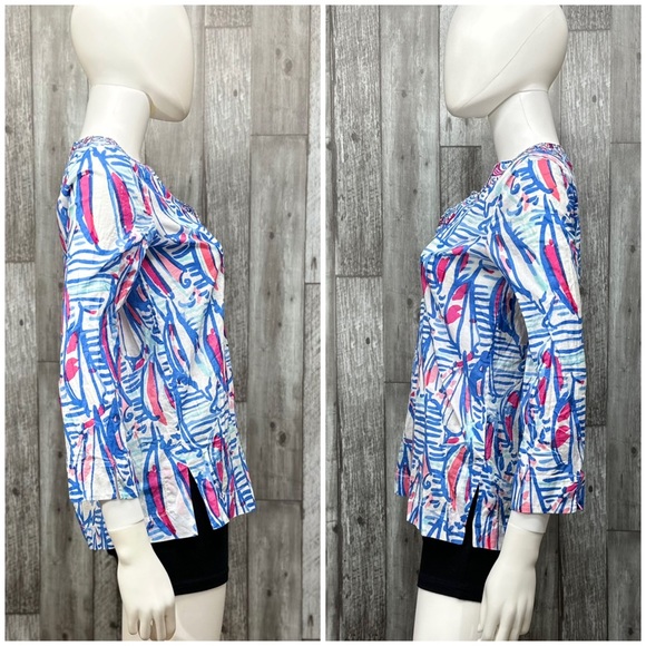 Lilly Pulitzer Amelia Island Tunic in Red Right Return [T52] - Picture 6 of 8